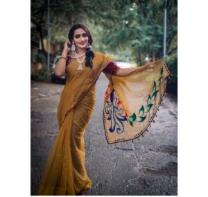Archana Ananth Instagram - 6yards of Pure👸GRACE❣️
...
..
.
Saree by:- @alankaar_artstudio 
#6yardsofelegance #sareelove #elegant #grace #pure #loveyourself #positivevibes #smiles #instagood #instafashion #collection #live