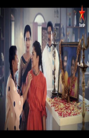Archana Ananth Instagram - #karthikadeepam
#newpromo 
💥💥💥💥💥
@_archana_ananth_ 
LOVE U A LOT MAA
❤️❤️❤️❤️❤️