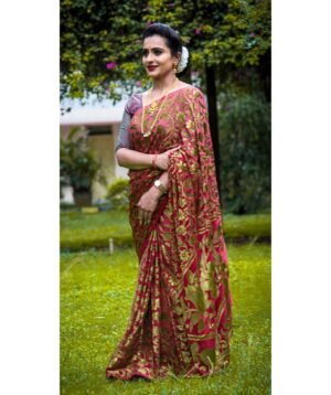 Archana Ananth Instagram - ❣️She has the soul of a gypsy, the heart of a hippie & the spirit for a fairy❣️
Pc :@y_o_g_e_s_h_r_g_o_w_d_a 
.
.
.
.
#muddulakshmi #karthikadeepam #starmaa #starsuvarna #makeup #lights #camera #action #actor #actorslife
