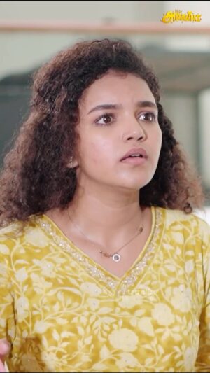 Archana Kumar Instagram - POV: Your girlfriend is a kutty Anniyan🤭🤣
.
.
.
Vaanga pasangala unga gf id ah tag panni vidunga..
Aproma adipanga vangikonga🤣🤭

#toxicgirlfriend #anniyangirlfriend #psychogirlfriend #araathi #archu #archana #archanakumaar #archusreels #araathiarchana #reelsinstagram #gfprechanaigal #reelitfeelit