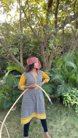 Archana Kumar Instagram - And me working as a gardener there🥲