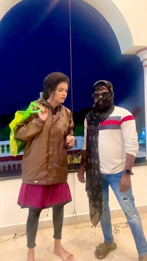 Archana Kumar Instagram - Anaadha puyal🤭☔️

#paridhabangal #paridhabangalreels #chennairain #archusreels #archana #archanakumaar #reelsinstagram #reelitfeelit