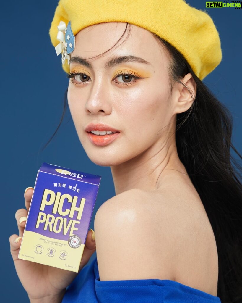 Areeya Pholphutrakul Instagram - ผิวใสเปล่ง เต่งน้ำ ต้องวิตามินจากโรงงาน Top3จากเกาหลี ขาวไวขาวไม่หยุด @pichprove.hq #pichlook #pichprove #ขาวไวใสสะท้อนแสง
