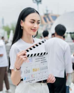 Areeya Pholphutrakul Instagram - #บวงสรวงปันหยีISeaYou ฝากภาพยนตร์เรื่องแรกของกิ่งด้วยนะคะ พฤษภาคมนี้เจอกันทุกโรงภาพยนตร์ 🫶🏻 #ปันหยีISeaYou #PanyiISeayou