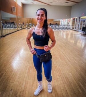 Ariane Lipski Instagram - Follow your dreams, work hard, practice and persevere 🔥💪🏼
Let’s go  #UFC296

@onlyfans