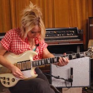 Arianna Powell Instagram - Absolutely loved doing an episode of Board to Death with @earthquakerdev ! Went through my entire chain to demonstrate all the pieces and how I like to use them on gigs, recordings and creating. Check it out on their YouTube channel! ✨✨ #boardtodeath #earthquakerdevices #gibsoncustom #sg #lasounddesign @lasounddesign @gibsonguitar @gibsoncustom @suprousa @vicecooler