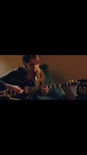 Arianna Powell Instagram - I’ve always loved this song and thought it translated well to solo guitar, even though so much of what makes it beautiful are Cohen’s lyrics.. 🥹 Watch the full performance on YouTube and subscribe to my channel as I have several other vids I’ll be releasing over the coming weeks! Link in bio:) #hallelujah 

.. and thank you @victoryampsuk for this incredible amplifier, the Copper VC35!! So much life and character to be heard, especially in this format. 

Thanks also @officialgretsch @earthquakerdev @ernieball and @moody_leather 🩵

Shot by @steen.machine and @dubbadee