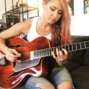 Arianna Powell Instagram - Finished transcribing Johnny Smith’s arrangement of I’m Old Fashioned.. have always loved his ideas, particularly on this one.. swipe left if you are blessed with a longer attention span than IG allows to hear the sick second bridge ✨✨ @eastmanguitars #johnnysmithguitar #imoldfashioned