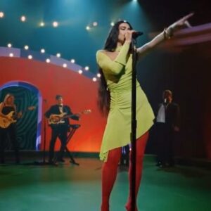 Arianna Powell Instagram - Some ear candy highlights from the @dualipa @truly live stream 🍬🍭⚡️ &&& w/ this killer band was so fun :))) @wfblive @mattycarroll87 @dbxsupreme @heyitsmariojose @jeslynmusic