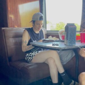 Arianna Powell Instagram - Two months of love, debauchery and childhood heros on @oliviarodrigo ‘s US #sourtour 🇺🇸🖤✨ .. feeling lucky to have joined such a loving, genuine artist & team .. andddd to have gotten to share a stage with @alanis at the Greek, @avrillavigne in Toronto, and a whole bus with just 4 other  awesome women 🥹🥹🥹 .. nostalgic today. See you soon Europe✨ 

@hayleybrownell @iamcamilamora @givememoa @daisyspencer 

📸 @deaniechen @donslens @baeth ✨
