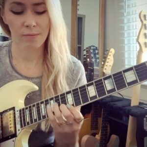 Arianna Powell Instagram - A clip of some ideas I demonstrated in a masterclass with @guitar_mastery_intensive last week on chord melody improvisation. I’m taking on several new students for their fall semester starting in September so if you’d like to study with me click the link in my bio and apply ✨✨