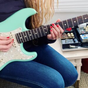 Arianna Powell Instagram - Wrote a little piece for @pickupjazz ‘s #SongSquad named “Low Light,” .. inspired by the turn of the year. Head to their page for their website where you can sign up and get the music and slow version to learn yourself! ✨😌 #pickupjazz #pickup #fender @strymonengineering #strymonengineering