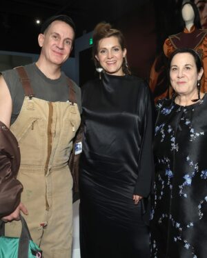 Arianne Phillips Instagram - CONGRATULATIONS 
Holly Waddington costume designer , on her exquisite design for POOR THINGS . Thank you for inviting me to  host the opening night of the costume exhibit on view at @fidmmuseum now thru Friday December 15th. So great to see so many friends and colleagues . 
@holly.waddington 
@poorthingsfilm 
@fidmmuseum 
@foxsearchlightpictures 
@shelterpr @jerry_rojas_la