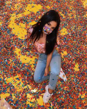 Ariel Yasmine Instagram - I went to @colorfactoryco and my homework is due today.... priorities. Imma still get my A  tho ttyl ❤️🧡💛💚💙💜