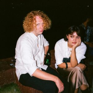 Ariela Barer Instagram - @dsgarber got his india film developed just in time to keep us warm in this fucking freezing winter