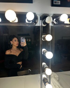 Arielle Salvaje Instagram - Lately ,