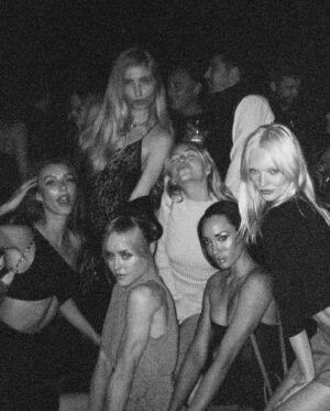 Arielle Raycene Instagram - I left the house this weekend 🎈