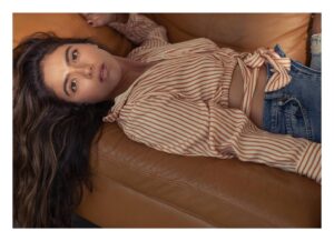 Arienne Mandi Instagram - That desert heat 
@jake_wh0 
@freepeople