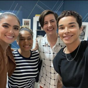 Arienne Mandi Instagram - I love you all #tlwgenerationq