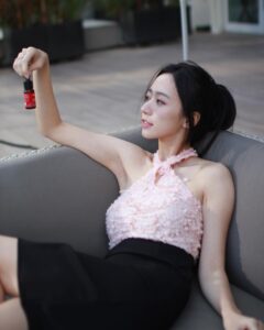 Actress Arlena Chang HD Instagram Photos and Wallpapers June 2024
