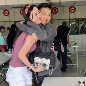 Arlena Chang Instagram - 今天晚上22:00！華麗計程車的最終回！！！
這段美麗的記憶告一段落了，就像殺青那天我在嘉義買的荔枝
是很甜很甜的味道💓

#華麗計程車
@linetvtw @cts.show