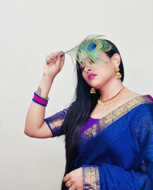 Arohi Rao Instagram - 💜

Outfit : @vaamika_fashions 
Mua : @yashika_makeover_21