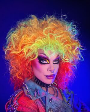 Art Simone Instagram - It’s been a long time since I sat down for a snap, but this hair ignited that desire once again 🔥🔥🔥