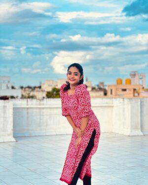 Arunima Sudhakar Instagram - Outfit @hues_by_ani