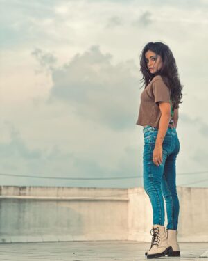 Arunima Sudhakar Instagram - Hotter than the summer sun 🔥
Pc @samthedj_official