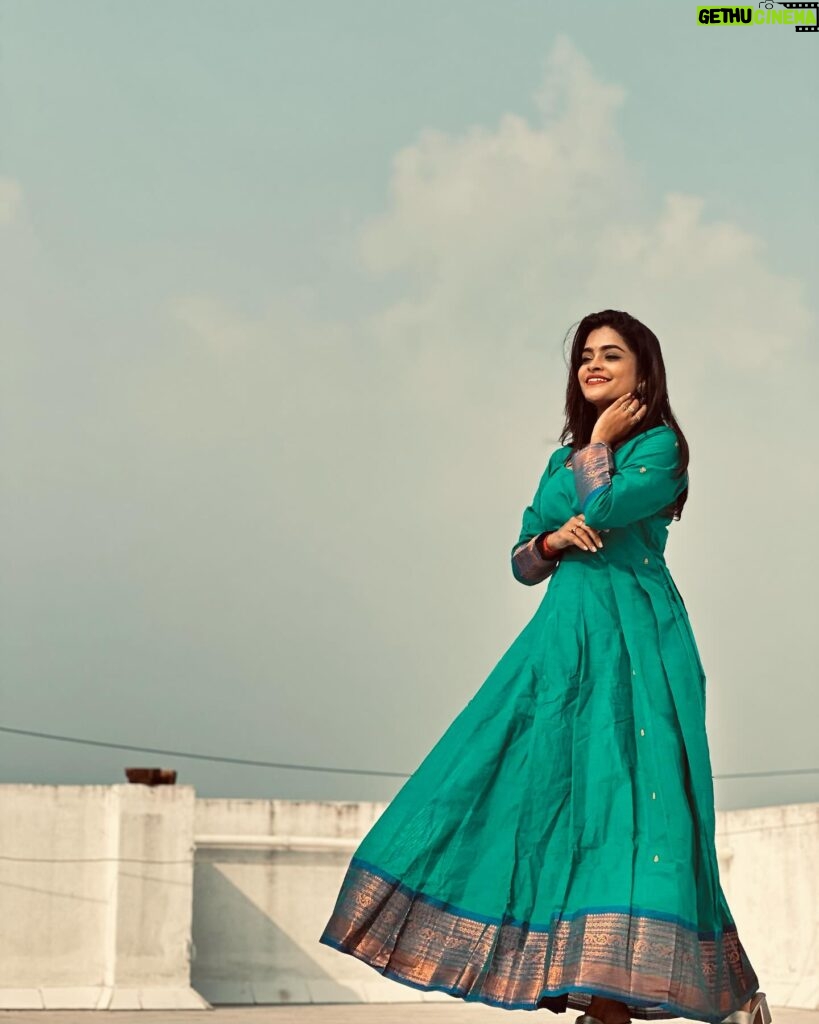 Arunima Sudhakar Instagram - Dress from @shansika1 Pc. @samthedj_official