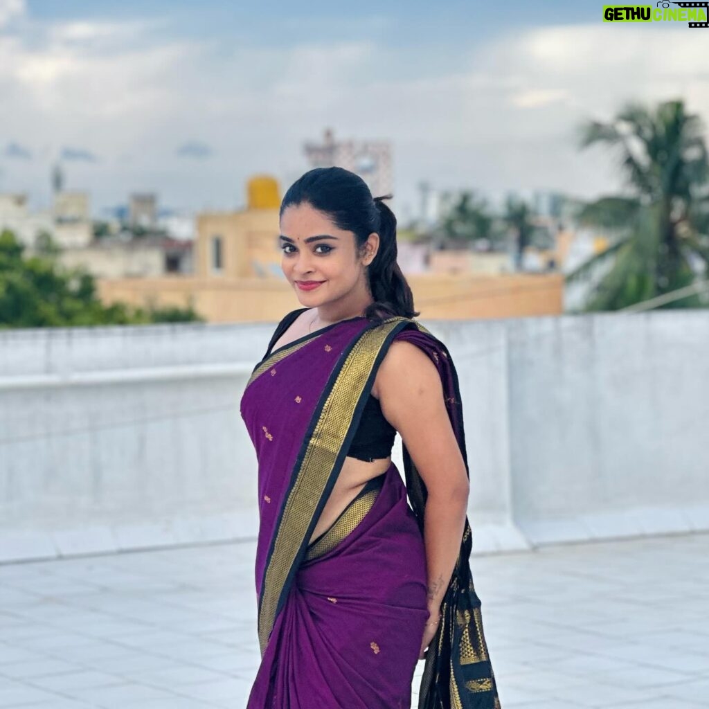 Arunima Sudhakar Instagram - Outfit @mouval_house_of_sarees