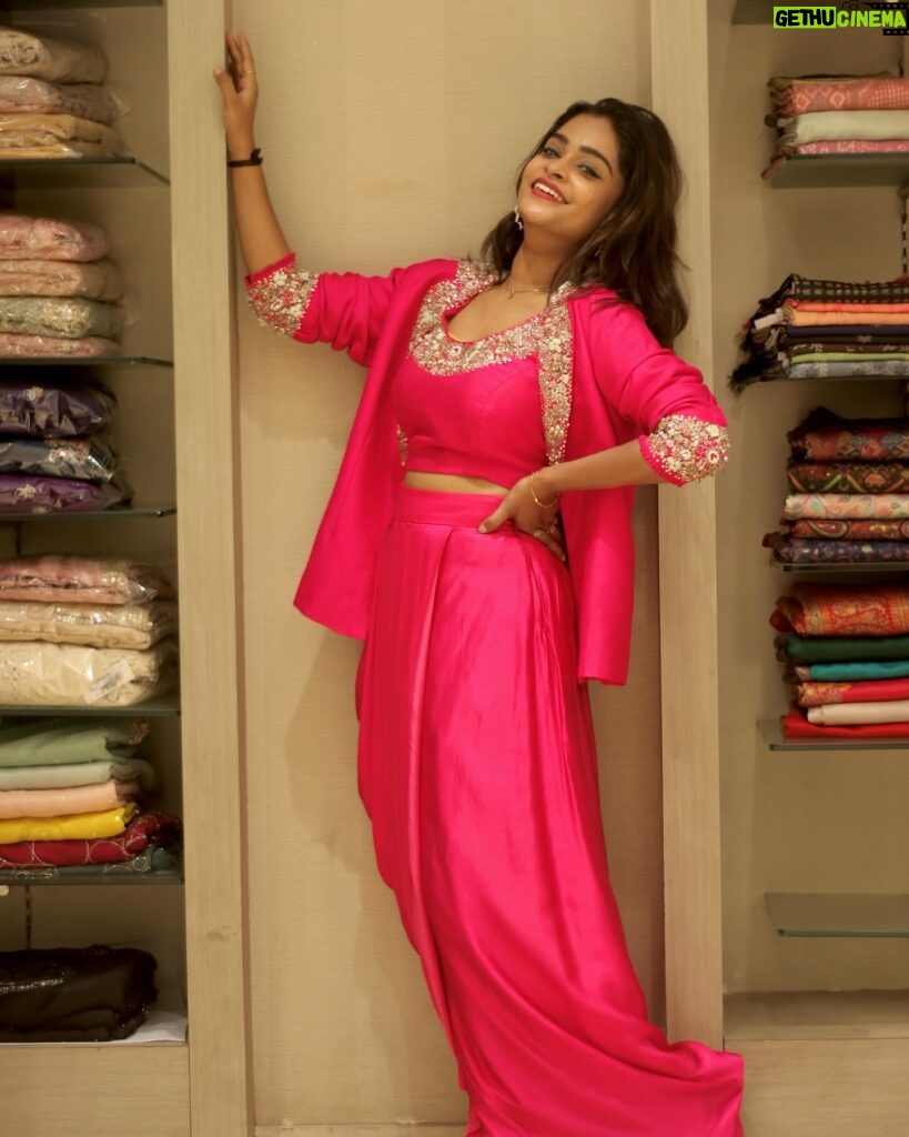 Arunima Sudhakar Instagram - Hot pink 🔥 Pc @picsinnphotography Outfit @mokshaa_chennai