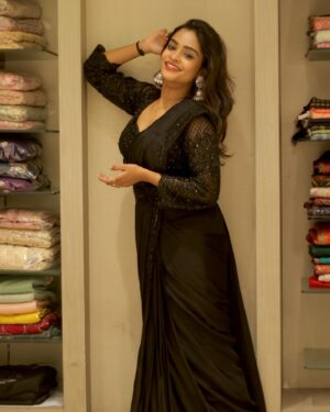 Arunima Sudhakar Instagram - Happy Diwali 🪔 
Outfit @mokshaa_chennai 
Pc @picsinnphotography