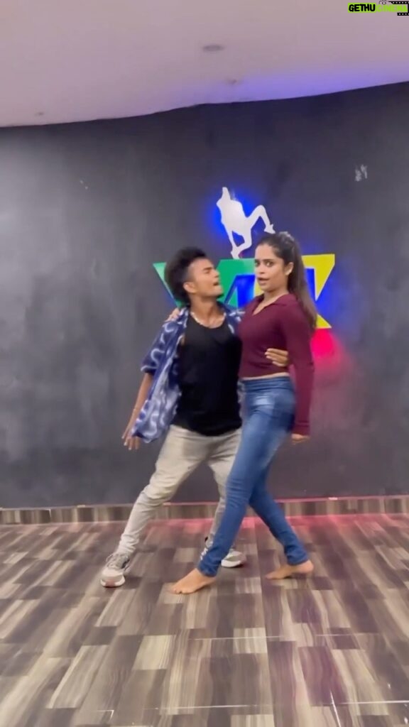 Arunima Sudhakar Instagram - With talented @dhanush_djd_juniors_ #dance #dhimthanaka #vijay #thalapathy #arunimasudhakar #arunima #trending #reels