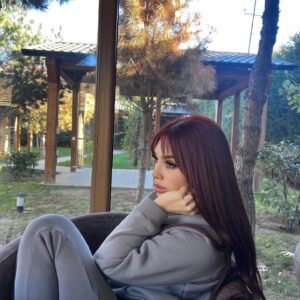 Arzu Abdulova Instagram - - Не сдавайся. Начало всегда самое сложное.