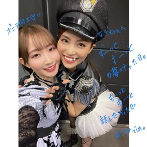 Asami Tano Instagram - 💙🪽

垣根をを超えた（越えた🤝）
メンバー達と色々お写真📷❄️♡☃️🍕　

LoveLive! Series Presents ユニット甲子園 2024

幸せね。ハピネス。色々な個性。
皆さんの大好きな人が沢山いるよね！
私も好きな人いっぱいだったよ！おんなじだね😏♡

きゃんと歌わせてもらったヨハネの大切な楽曲
Deep Resonance歌唱前に撮った写真私は荒ぶってブレブレ、きゃんは最高に笑顔🤝😏
そういうこと。らぶ。

私さ藤井康生さんとね、お写真撮りたかった！！
懇願🤝！！またお会いできる時に撮る。
そしてよっこら聖良〜♪するんだ。

最後の写真は練習入場時にはしゃぎ倒す私を日向が撮ってくれたよ🤍本番時は緊張しすぎてこの真逆の顔してた。😂

#ユニット甲子園Day1#ユニット甲子園Day2
#lovelive#saintsnow#ありがとう#thankyou#謝謝

追記🌼
皆の熱い熱い想いのフラスタ全部ちゃんとみました！！
ありがとう。力を貰いました。本当に。
皆と私の2024年の想い🪽更新しました。