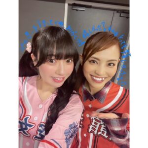 Asami Tano Instagram - 💙🪽

垣根をを超えた（越えた🤝）
メンバー達と色々お写真📷❄️♡☃️🍕　

LoveLive! Series Presents ユニット甲子園 2024

幸せね。ハピネス。色々な個性。
皆さんの大好きな人が沢山いるよね！
私も好きな人いっぱいだったよ！おんなじだね😏♡

きゃんと歌わせてもらったヨハネの大切な楽曲
Deep Resonance歌唱前に撮った写真私は荒ぶってブレブレ、きゃんは最高に笑顔🤝😏
そういうこと。らぶ。

私さ藤井康生さんとね、お写真撮りたかった！！
懇願🤝！！またお会いできる時に撮る。
そしてよっこら聖良〜♪するんだ。

最後の写真は練習入場時にはしゃぎ倒す私を日向が撮ってくれたよ🤍本番時は緊張しすぎてこの真逆の顔してた。😂

#ユニット甲子園Day1#ユニット甲子園Day2
#lovelive#saintsnow#ありがとう#thankyou#謝謝

追記🌼
皆の熱い熱い想いのフラスタ全部ちゃんとみました！！
ありがとう。力を貰いました。本当に。
皆と私の2024年の想い🪽更新しました。