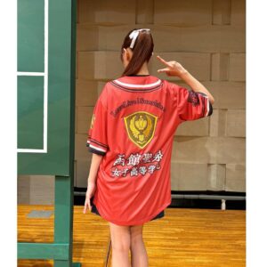 Asami Tano Instagram - ❄️⛄️💙🤍
どーーーーん！！
〝LoveLive! Series Presents ユニット甲子園 2024組み合わせ抽選会⚾️🎺〟
函館聖泉女子高等学院 可愛いユニフォーム❤️
会場で皆着てくれてるか探しちゃお！😏
個人的に藤井康生アナウンサーの実況に痺れました。
藤井さんが一声はっするだけで本気だった。（つたわれ！）
素敵なお方😇私の絡みにも神対応ありがとうございました。笑

皆さんお久しぶりです。
兎に角♡SaintSnowどうぞどうぞ応援して下さい📣
皆の推しのユニットもどうぞどうぞ応援して下さい📣
かっとばせーーーーーー！！！⚾️我ら！！

3月9日Day1. 10日Day2.
🏟️Kアリーナ でお会いしましょう
#lovelive#lovelivesunshine #saintsnow#鹿角聖良#田野アサミ#asamitano