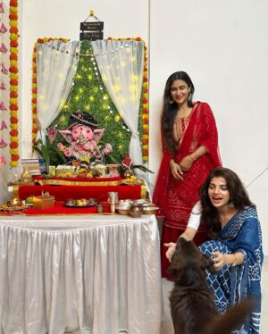 Asheema Vardaan Instagram - Ganpati Bappa Morya 🙏