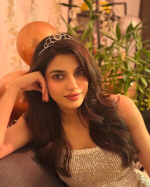 Asheema Vardaan Instagram - Happiest Birthday baby girl 🌻♥️

#birthday #happybirthday #love #party #cake #birthdaycake #birthdaygirl #birthdayparty #happy #anniversary #gift #instagood #celebration #family #photography #birthdayboy #cakes #balloons #instagram #chocolate #friends #like #handmade  #photooftheday #events #art