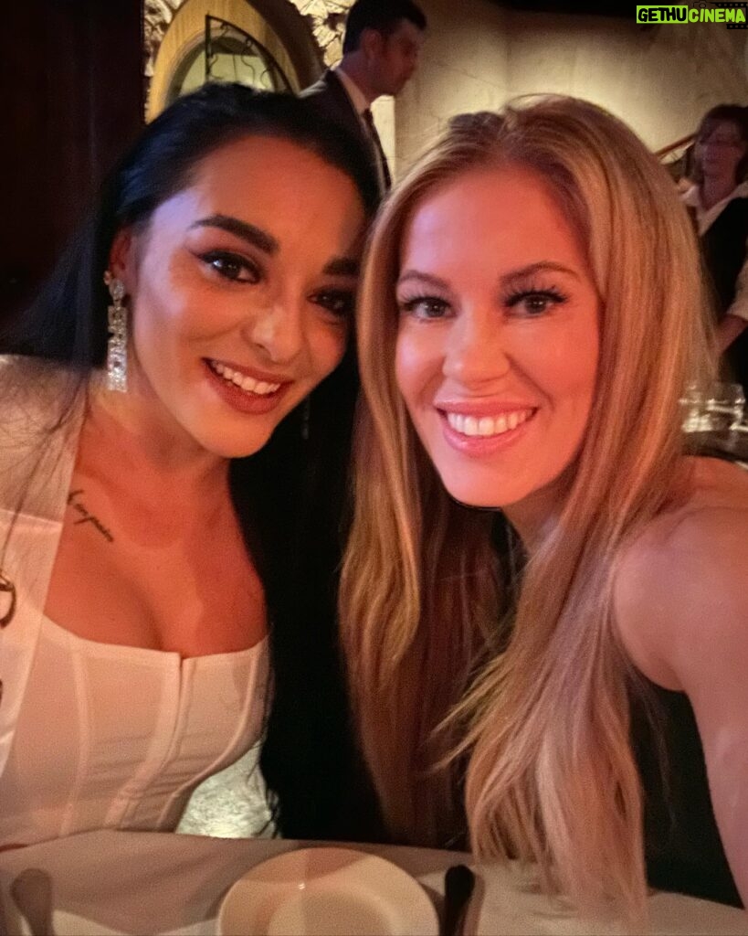 Ashley Lomberger Instagram - When good things happen to great people 🥰. @deonnapurrazzo can’t wait to see the All Elite chapter of the Virtuosa! 🙌🏼♥️