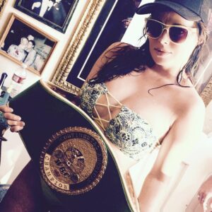 Ashley Rickards Instagram - Boxing and paddle boarding today. #ThisIsntMine