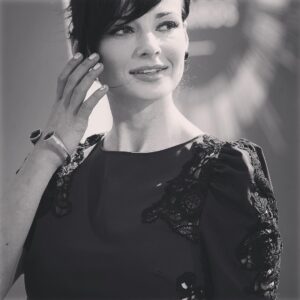 Ashley Rickards Instagram - What makes you happy? Find it. And don't let it go. #PowerBitch