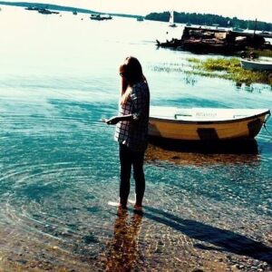 Ashley Rickards Instagram - Always see the ripple effect. Love you Maine, love you Rickards family and love you cargo-pants-wearing-dude with man bun who drove me to the airport today. Until next time..