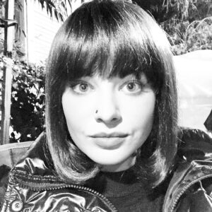 Ashley Rickards Instagram - I'm wanting to do something with my hair.. Short? Maybe. Greenish ombré? Yeah. Full mermaid hair? My manager would kill me. #SideBangsUntilOtherwiseAlteredForWork :(