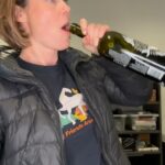 Ashley Williams Instagram - Ya’ll, there is only one! Week! Left! To join me in investing in this wine company I’m super into. They’re a massive hit in Australia and now they’re bringing their product to the US and need our help. I’m really into their #savblanc, but also they’ve pledged to remove 1 billion plastic bottles from the ocean by 2030. Check out the url in my bio to invest with me in the wine that saves the sea! @thehiddenseawine #wine #winelover #winenotwhine #savetheplanet #cheers