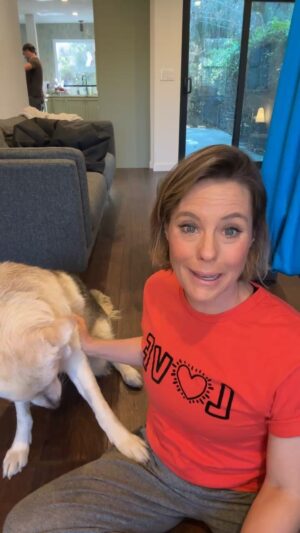 Ashley Williams Instagram - Come hang out with me at the Best Friends Super Adoption this weekend, Saturday, and Sunday from 10 to 4 at LA’s historic park!  Hundreds of dogs from tons of local rescues will be there looking for cuddles. If you’ve been thinking of making an addition to your family, either a cat or a dog, just come, check us out, and pet some lonely creatures who are aching to be your new best friend. Also, I don’t think Alma has a future as an on camera personality. 🤣@bestfriendsanimalsociety #savethemall #nokill #dogsofinstagram