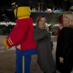 Ashley Williams Instagram - Can you tell I had a hard time keeping it together when I went to @legolandcalifornia? No one ever accused me of being subtle. #lego #christmas @lego #legomaniac