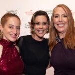 Ashley Williams Instagram - We nailed our first Christmas party of the season! Thanks @anniehowellpr @shainaraejulian and @maureenbarretthm for the best night ever with some of my favorite people in the world. It’s gonna be a great season— I can feel it! #countdowntochristmas @hallmarkchannel @officialcrystallowe @nikdeloach @theerincahill @cindy_busby @ten_minutes_younger @brookedorsay @jonathandbennett @iamscottwolf @thereallacey @awalkk35 thanks for glam @jonlieckfeltbeauty!!