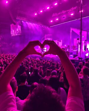 Ashlund Jade Instagram - The 1975 tonight ⭐️⭐️